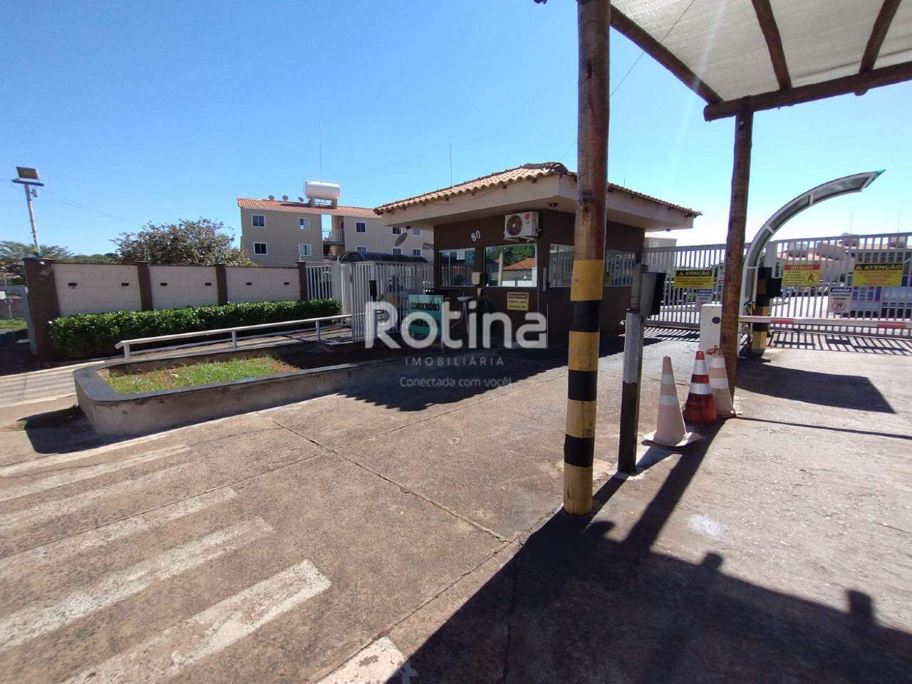 Apartamento para alugar, 3 quartos em Uberlândia no bairro Chacaras Tubalina e Quartel no valor de R$ 1.300,00 - Rotina Imobiliária: 