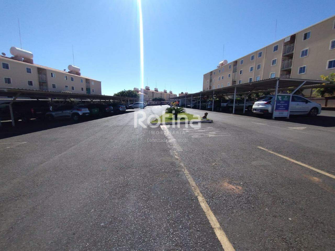 Apartamento à venda, 3 quartos em Uberlândia no bairro Chacaras Tubalina e Quartel no valor de R$ 280.000,00 - Rotina Imobiliária: 
