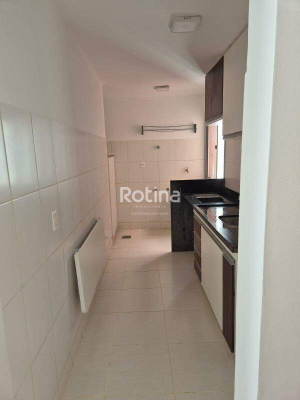 Apartamento à venda, 3 quartos em Uberlândia no bairro Jardim Patrícia no valor de R$ 260.000,00 - Rotina Imobiliária: 
