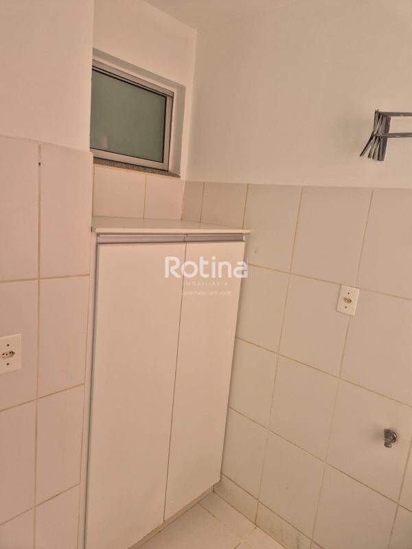 Apartamento à venda, 3 quartos em Uberlândia no bairro Jardim Patrícia no valor de R$ 260.000,00 - Rotina Imobiliária: 