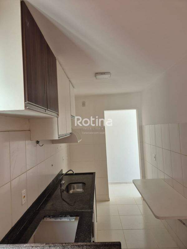 Apartamento à venda, 3 quartos em Uberlândia no bairro Jardim Patrícia no valor de R$ 260.000,00 - Rotina Imobiliária: 