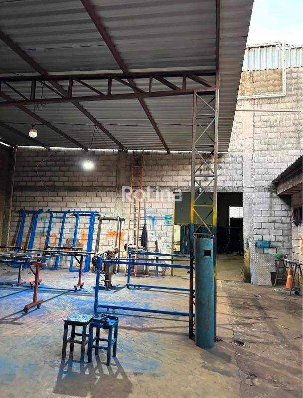 Galpão para alugar, em Uberlândia no bairro Alto Umuarama no valor de R$ 15.000,00 - Rotina Imobiliária: 