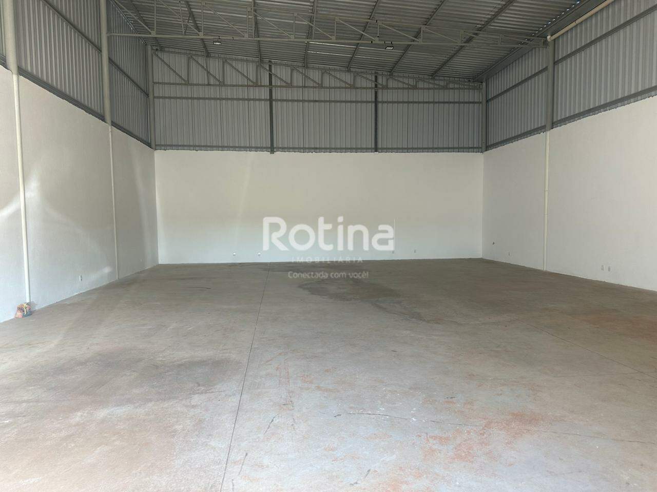 Galpão para alugar, em Uberlândia no bairro Novo Mundo no valor de R$ 5.500,00 - Rotina Imobiliária: 