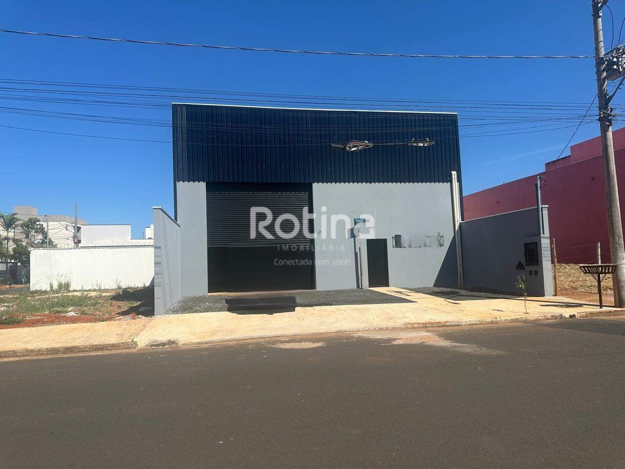 Galpão para alugar, em Uberlândia no bairro Novo Mundo no valor de R$ 5.500,00 - Rotina Imobiliária: 