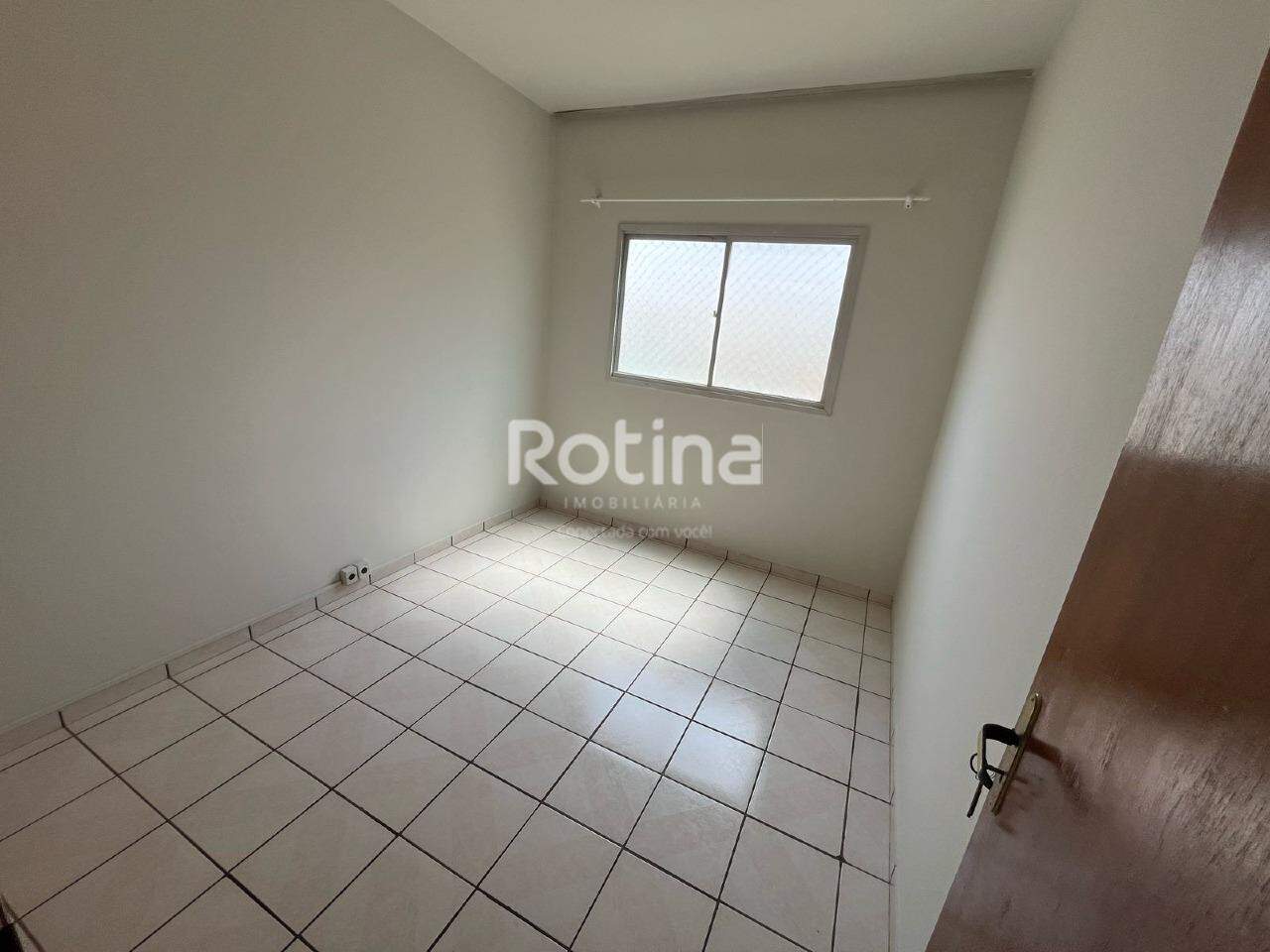 Apartamento à venda, 3 quartos em Uberlândia no bairro Segismundo Pereira no valor de R$ 265.000,00 - Rotina Imobiliária: 