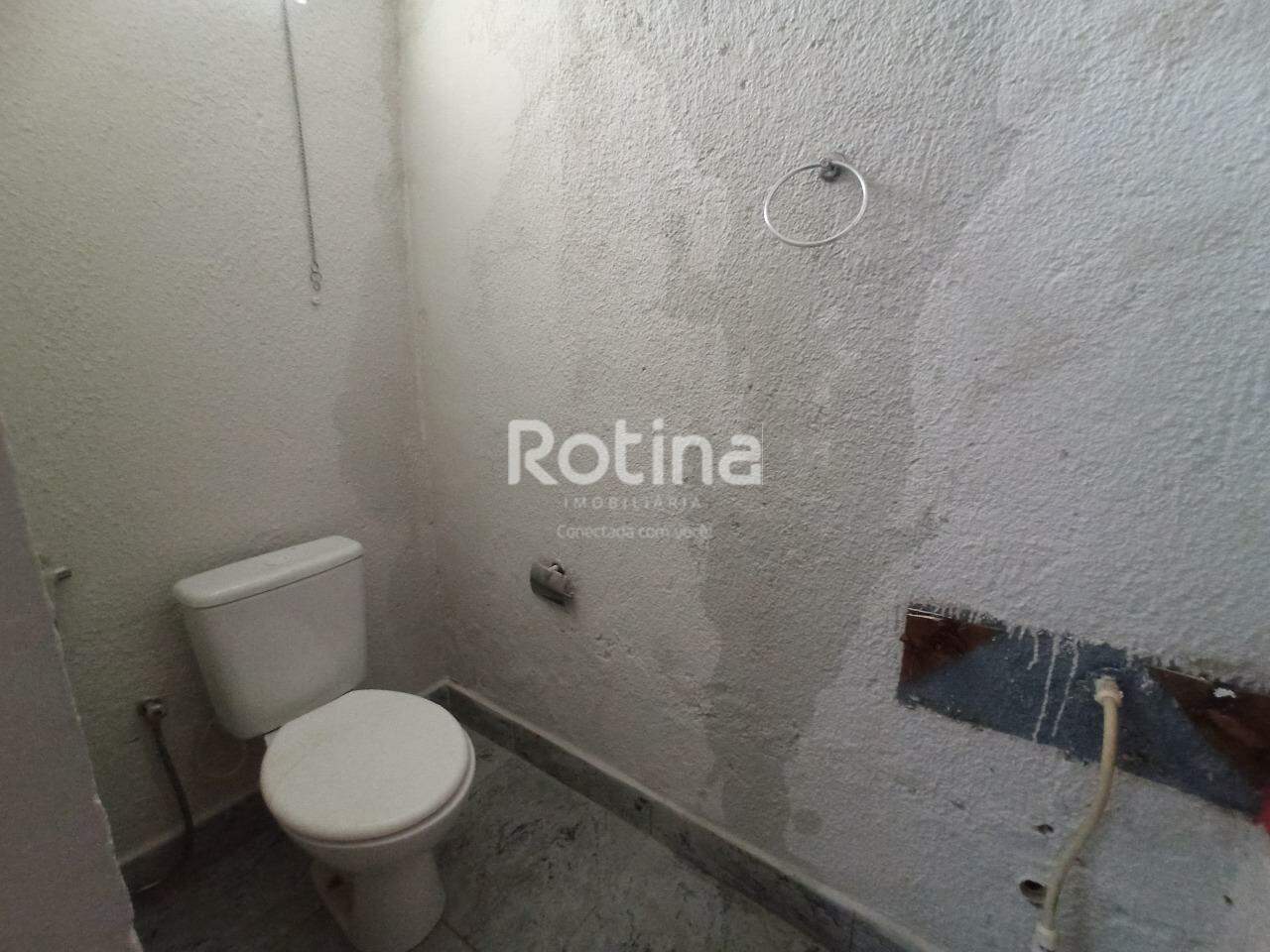 Casa para alugar, 2 quartos em Uberlândia no bairro Tibery no valor de R$ 1.450,00 - Rotina Imobiliária: 
