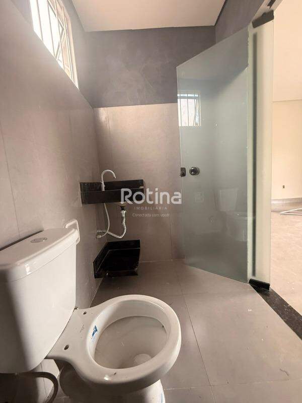 Loja à venda, em Uberlândia no bairro Jaraguá no valor de R$ 395.000,00 - Rotina Imobiliária: 