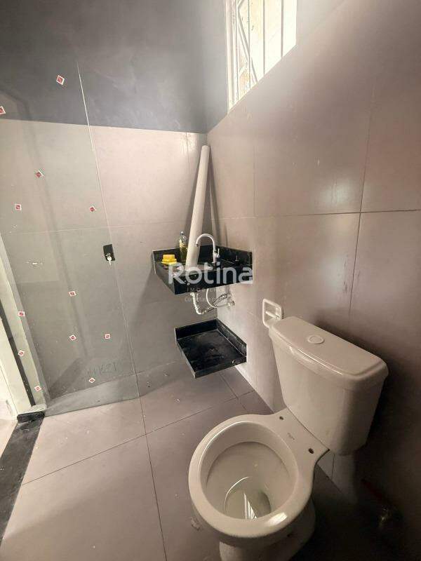 Loja à venda, em Uberlândia no bairro Jaraguá no valor de R$ 395.000,00 - Rotina Imobiliária: 