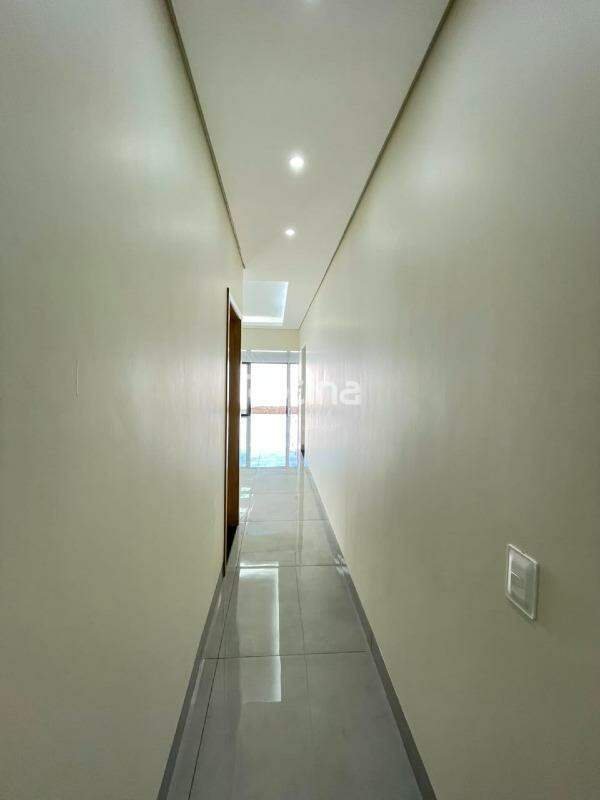 Casa à venda, 3 quartos em Uberlândia no bairro Segismundo Pereira no valor de R$ 820.000,00 - Rotina Imobiliária: 