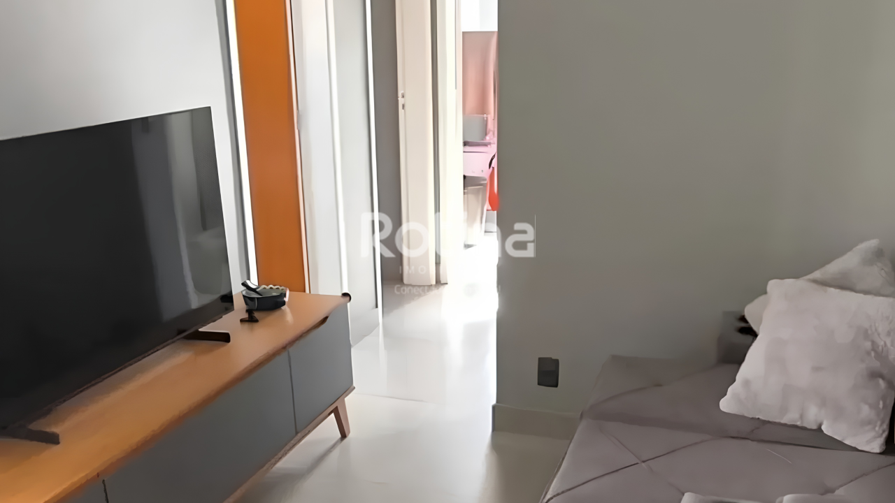 Apartamento à venda, 3 quartos em Uberlândia no bairro Jardim Europa no valor de R$ 220.000,00 - Rotina Imobiliária: 