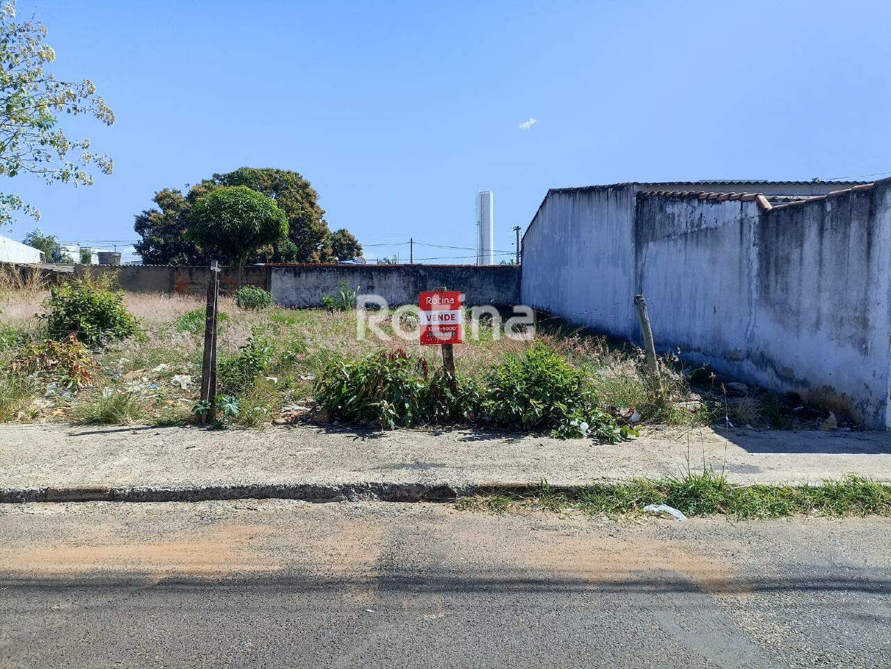 Terreno à venda, em Uberlândia no bairro Aclimação no valor de R$ 220.000,00 - Rotina Imobiliária: 