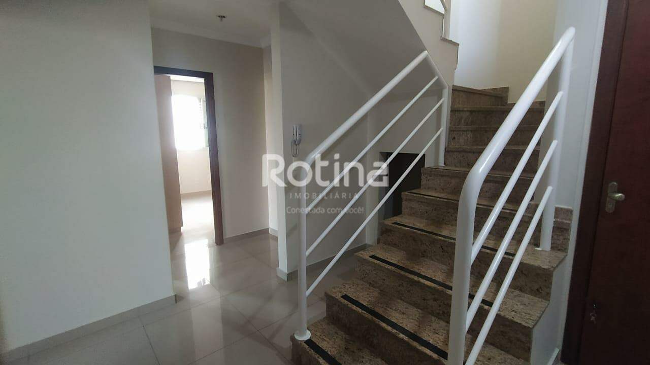 Cobertura para alugar, 3 quartos em Uberlândia no bairro Vigilato Pereira no valor de R$ 3.500,00 - Rotina Imobiliária: 