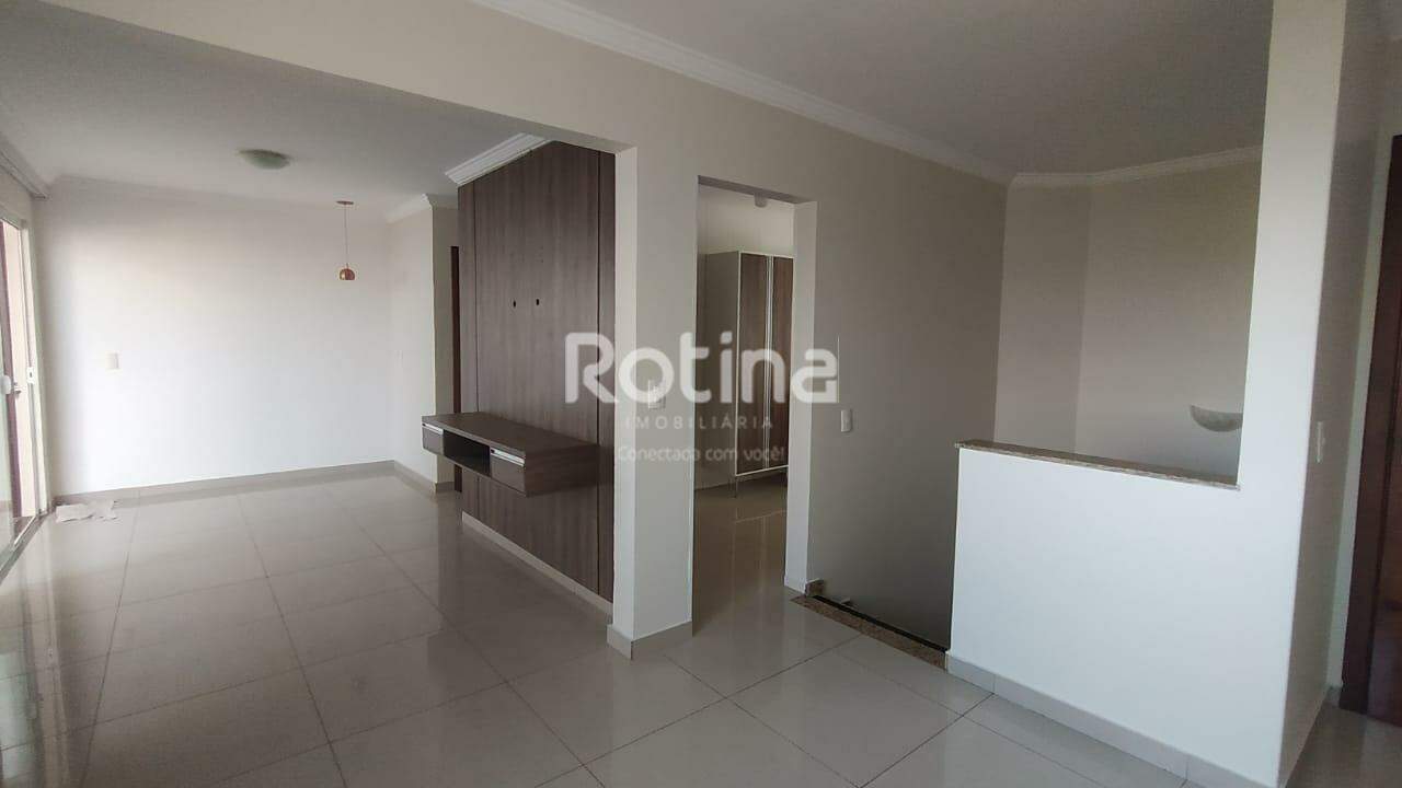 Cobertura para alugar, 3 quartos em Uberlândia no bairro Vigilato Pereira no valor de R$ 3.500,00 - Rotina Imobiliária: 