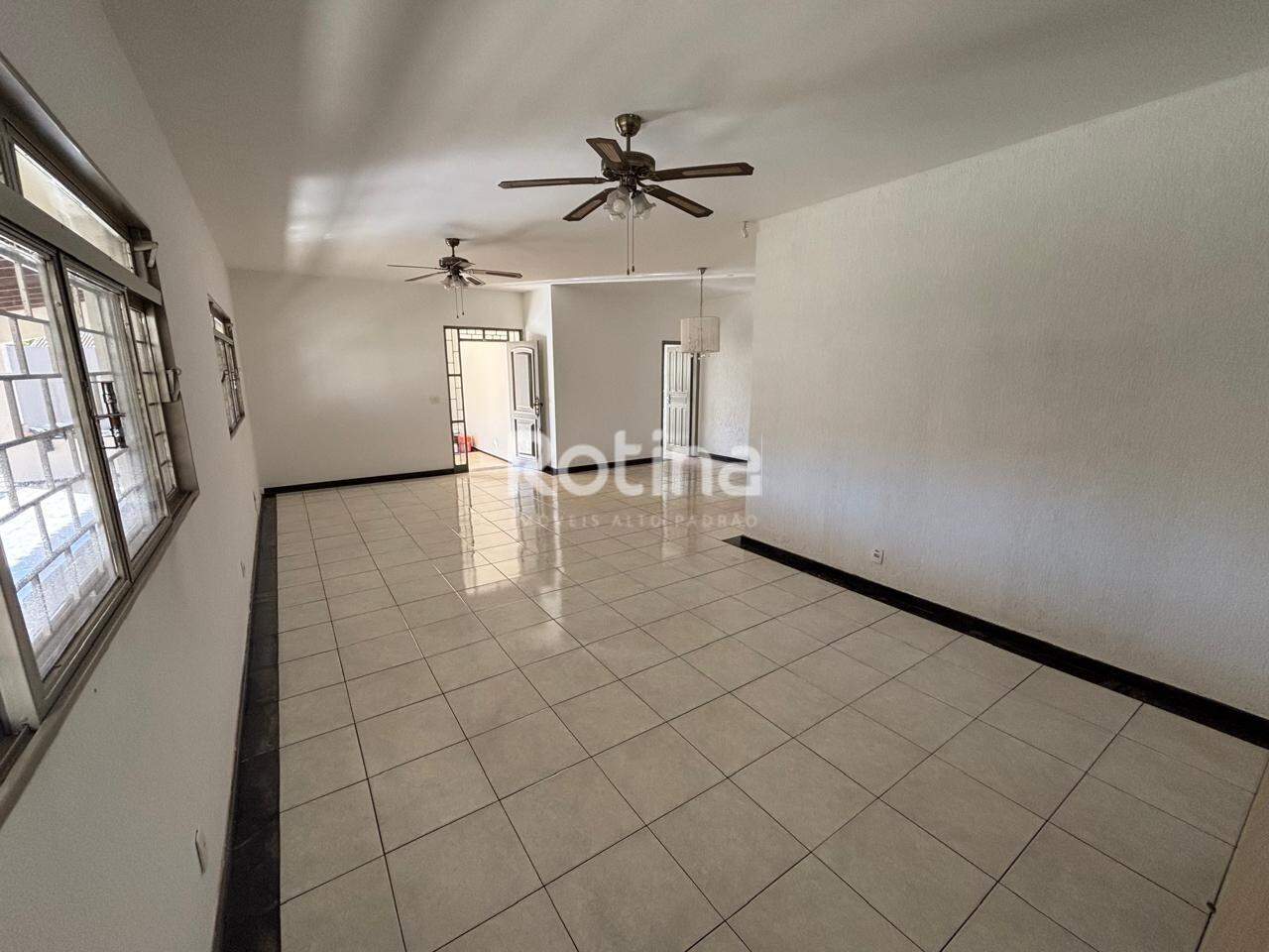 Casa à venda, 4 quartos em Uberlândia no bairro Cidade Jardim no valor de R$ 2.500.000,00 - Rotina Imobiliária: 