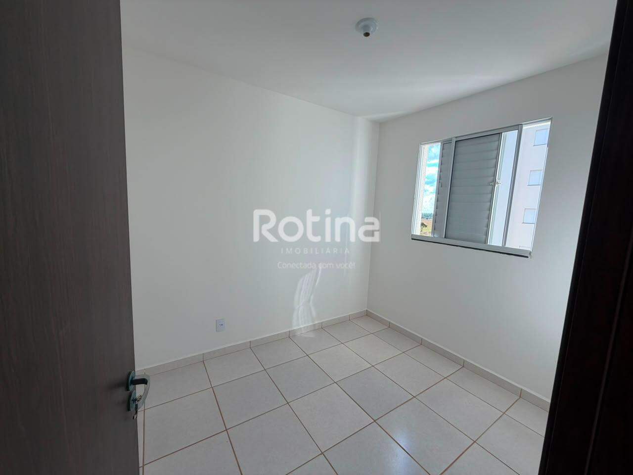 Apartamento para alugar, 2 quartos em Uberlândia no bairro Jardim Europa no valor de R$ 1.100,00 - Rotina Imobiliária: 