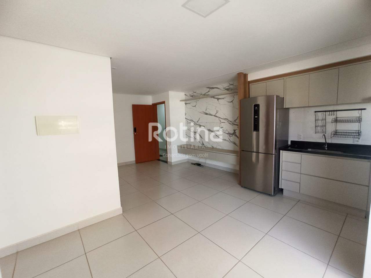Apartamento para alugar, 2 quartos em Uberlândia no bairro Martins no valor de R$ 1.500,00 - Rotina Imobiliária: 