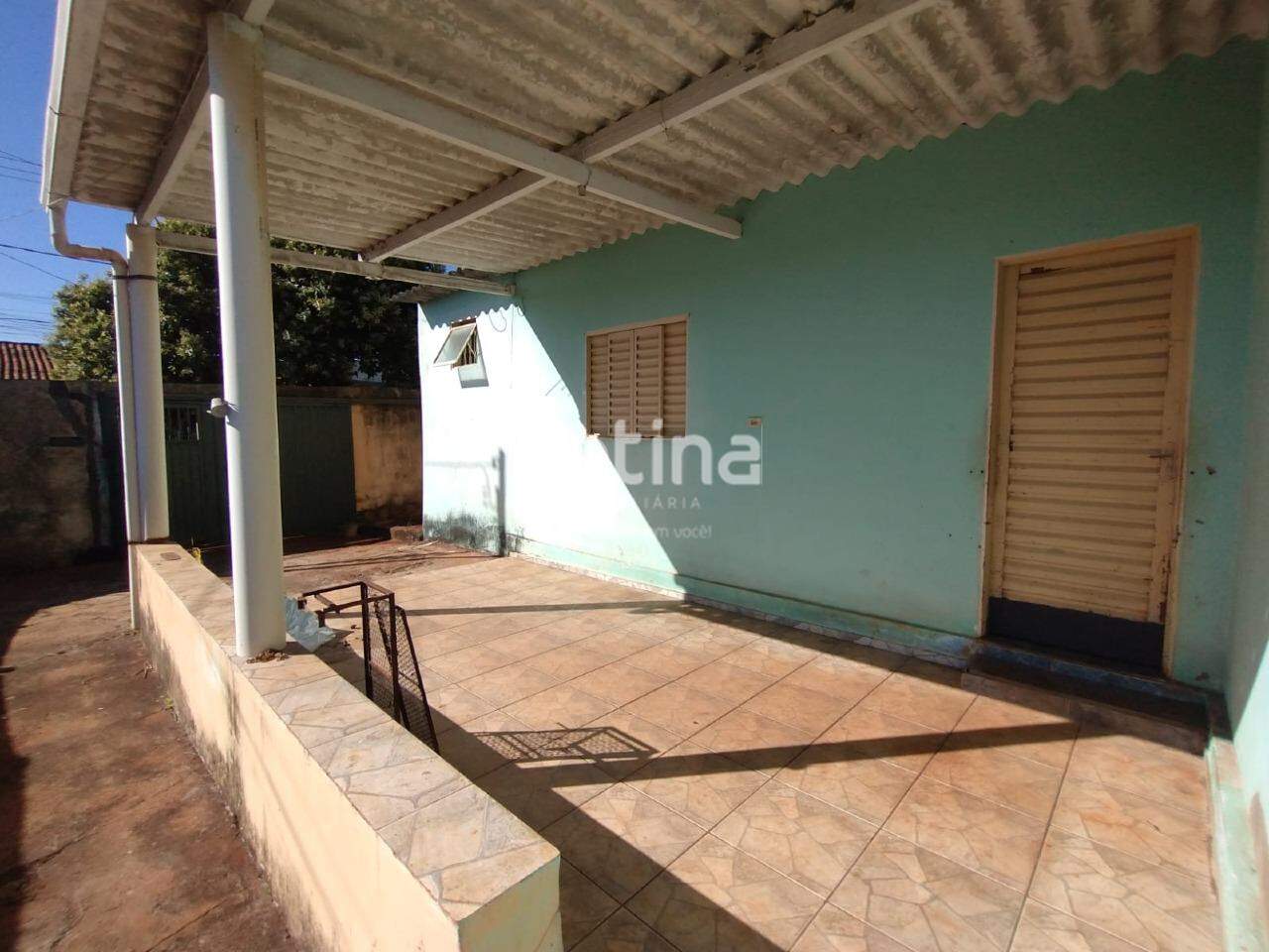 Casa à venda, 3 quartos em Uberlândia no bairro Jaraguá no valor de R$ 320.000,00 - Rotina Imobiliária: 