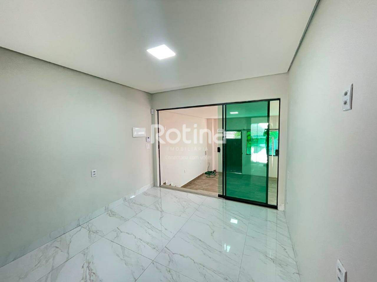 Casa para alugar, 3 quartos em Uberlândia no bairro Martins no valor de R$ 6.900,00 - Rotina Imobiliária: 