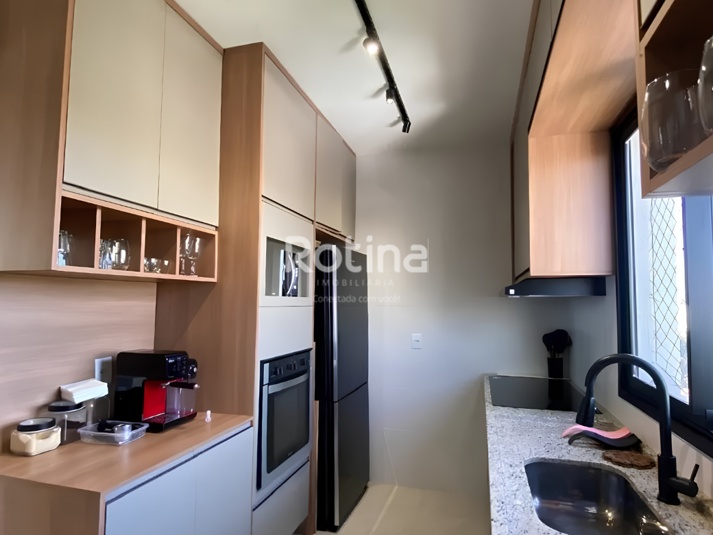 Apartamento à venda, 3 quartos em Uberlândia no bairro Chacaras Tubalina e Quartel no valor de R$ 550.000,00 - Rotina Imobiliária: 