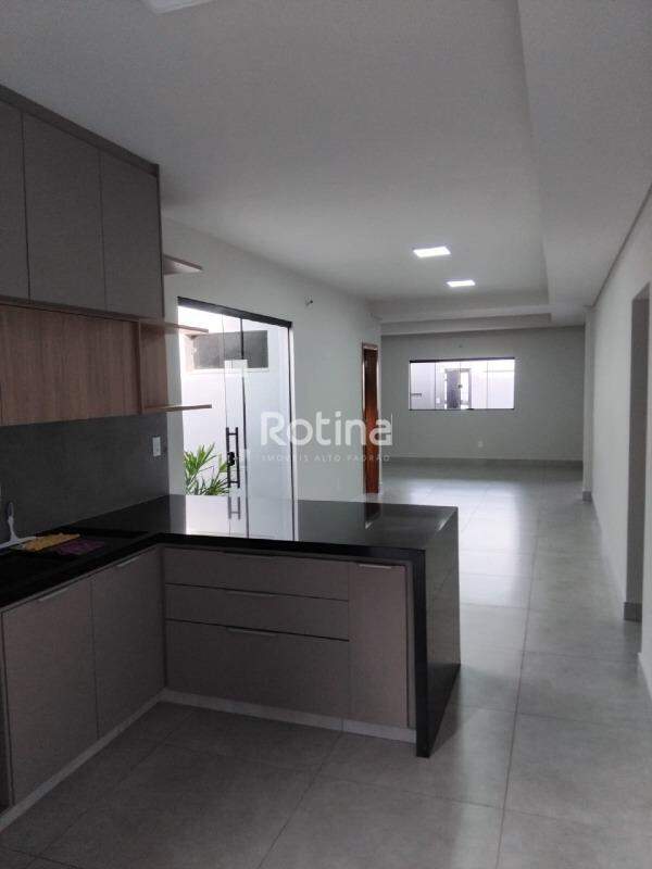 Casa à venda, 3 quartos em Uberlândia no bairro Cidade Jardim no valor de R$ 1.096.000,00 - Rotina Imobiliária: 