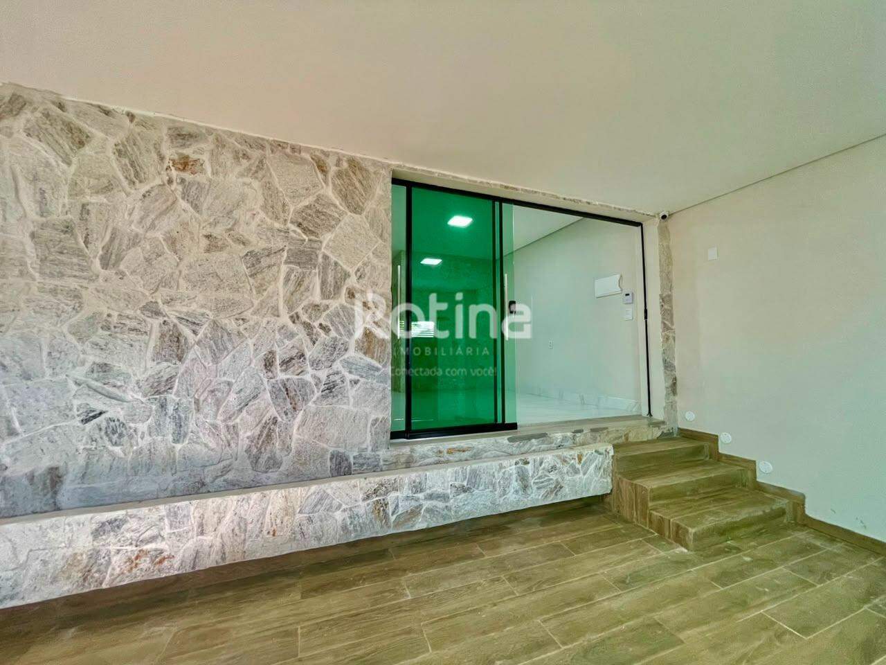 Casa à venda, 3 quartos em Uberlândia no bairro Martins no valor de R$ 1.200.000,00 - Rotina Imobiliária: 