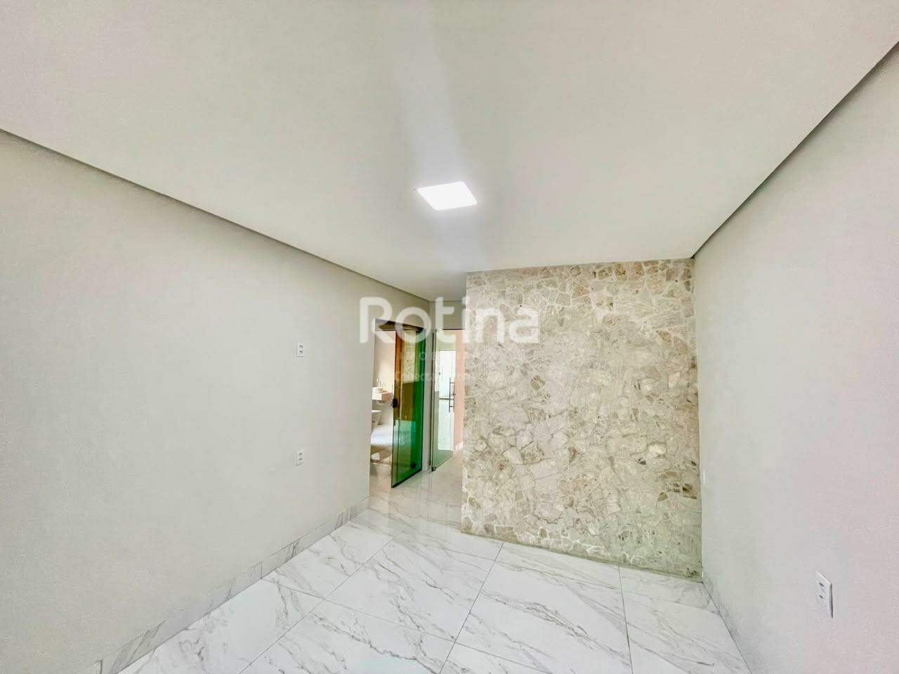 Casa à venda, 3 quartos em Uberlândia no bairro Martins no valor de R$ 1.200.000,00 - Rotina Imobiliária: 