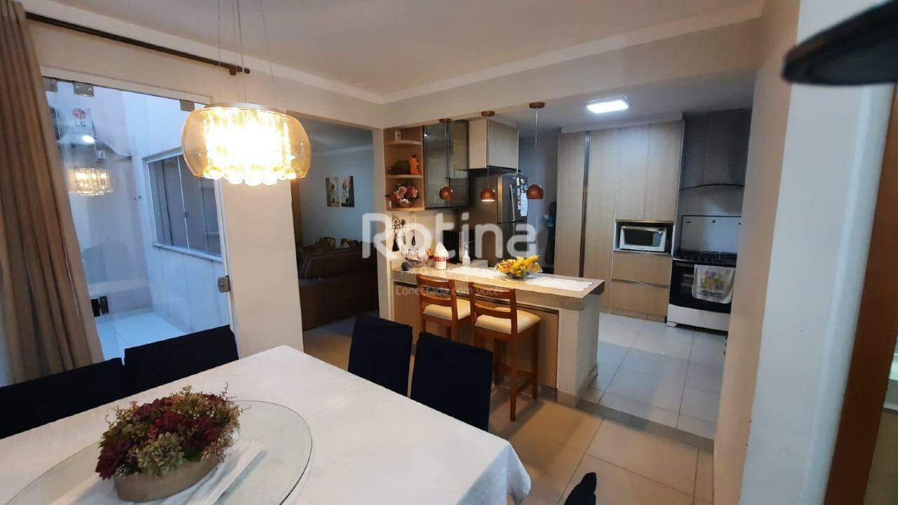 Apartamento à venda, 3 quartos em Uberlândia no bairro Nossa Senhora Aparecida no valor de R$ 750.000,00 - Rotina Imobiliária: 