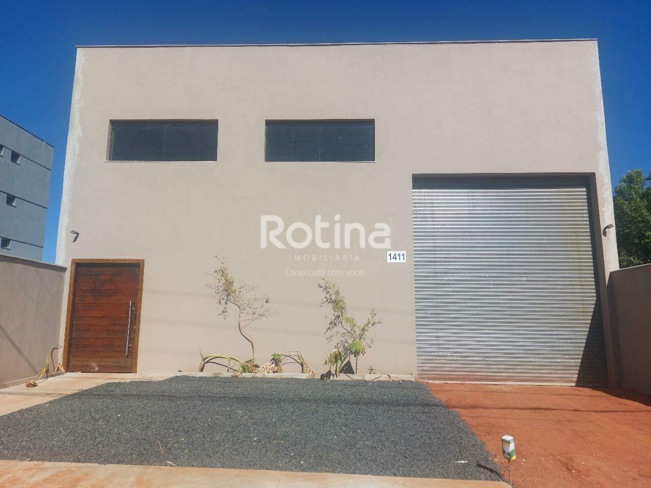 Galpão para alugar, em Uberlândia no bairro Daniel Fonseca no valor de R$ 8.000,00 - Rotina Imobiliária: 