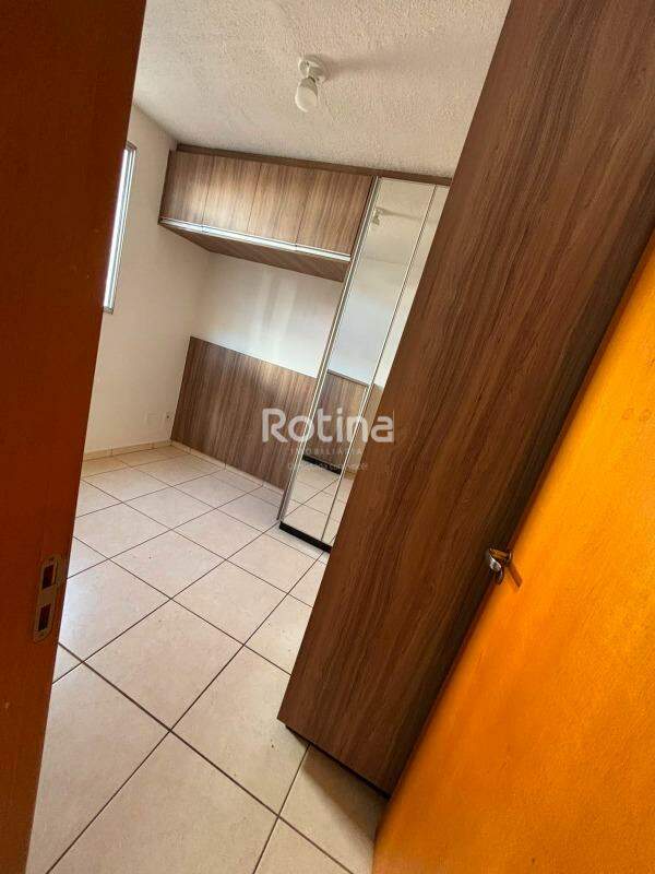 Apartamento para alugar, 2 quartos em Uberlândia no bairro Aclimação no valor de R$ 1.400,00 - Rotina Imobiliária: 
