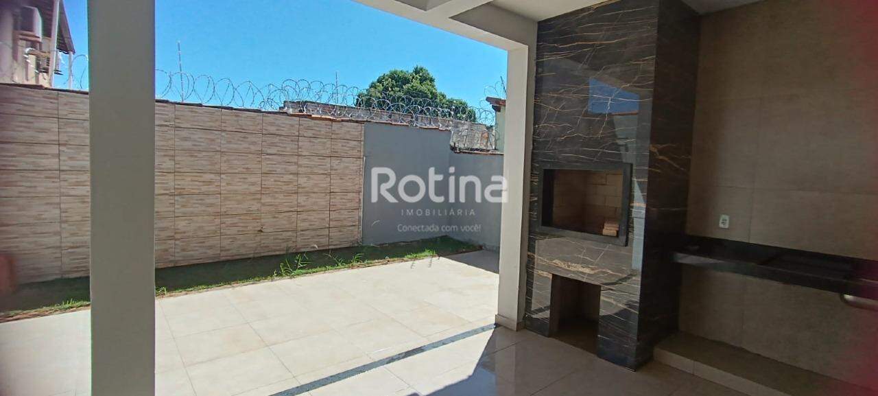 Casa para alugar, 3 quartos em Uberlândia no bairro Umuarama no valor de R$ 3.500,00 - Rotina Imobiliária: 