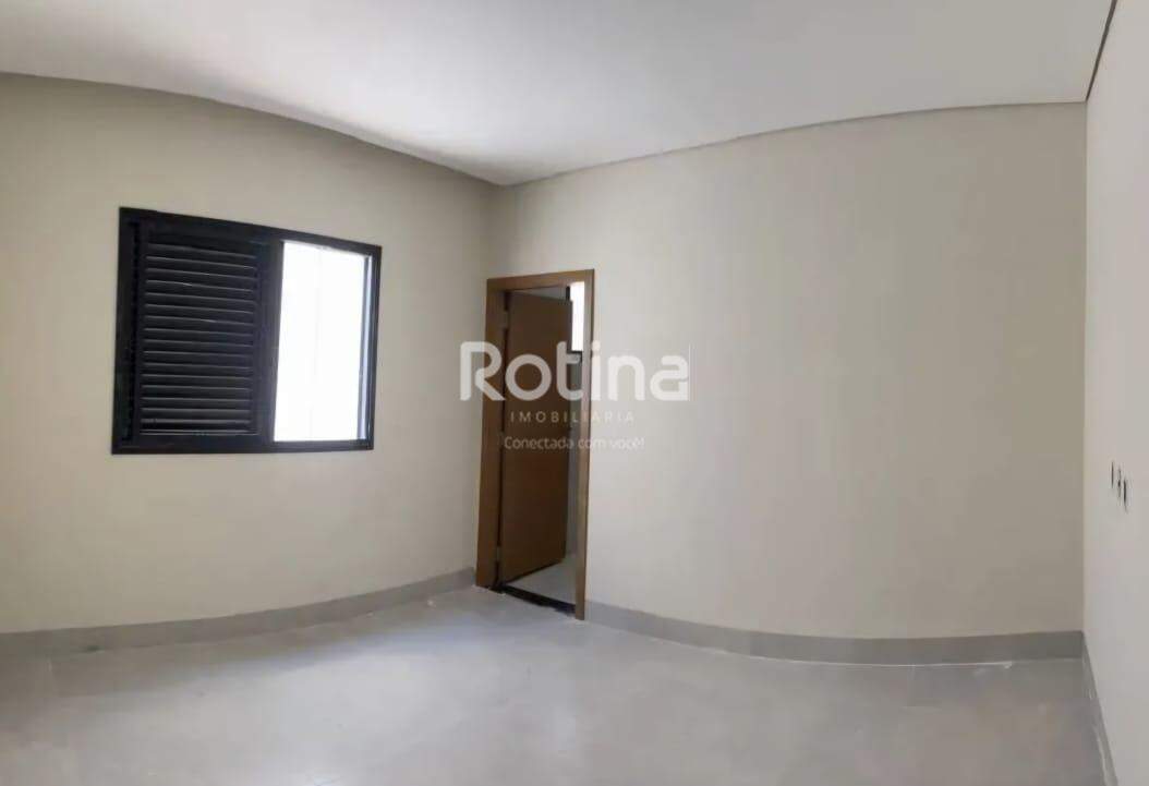 Casa à venda, 3 quartos em Uberlândia no bairro Grand Ville no valor de R$ 1.200.000,00 - Rotina Imobiliária: 