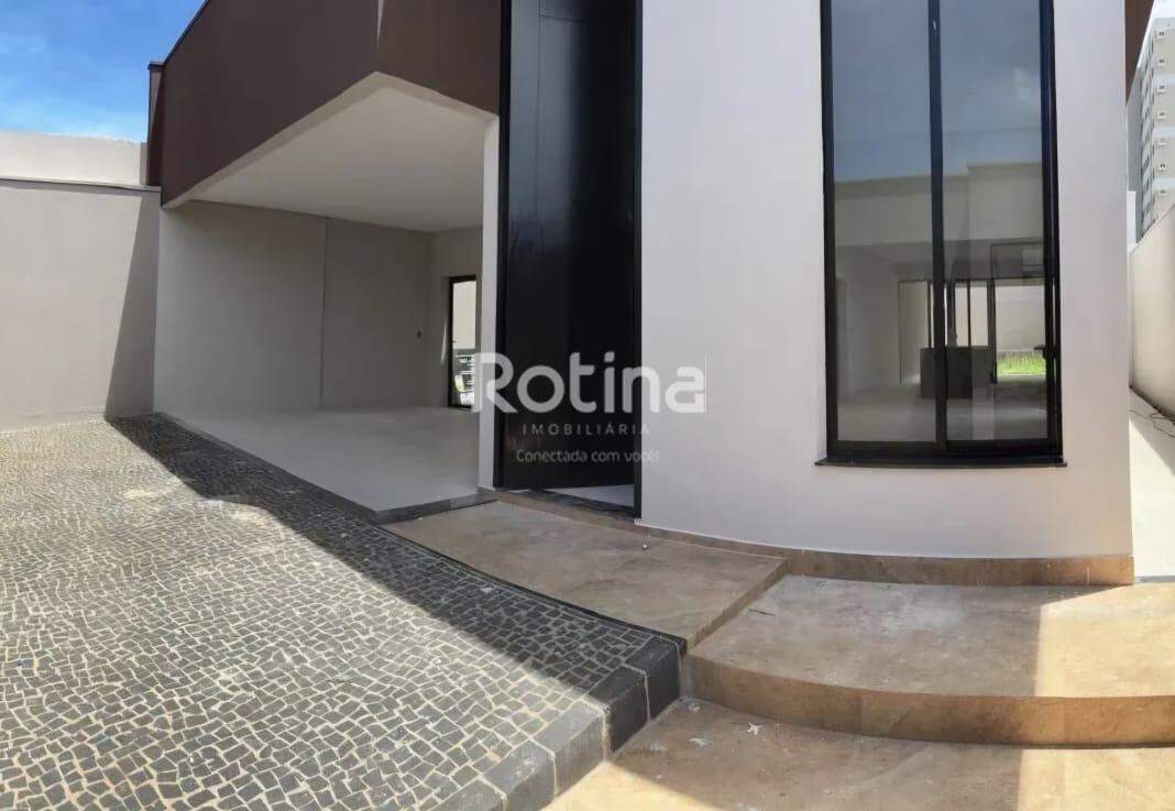 Casa à venda, 3 quartos em Uberlândia no bairro Grand Ville no valor de R$ 1.200.000,00 - Rotina Imobiliária: 