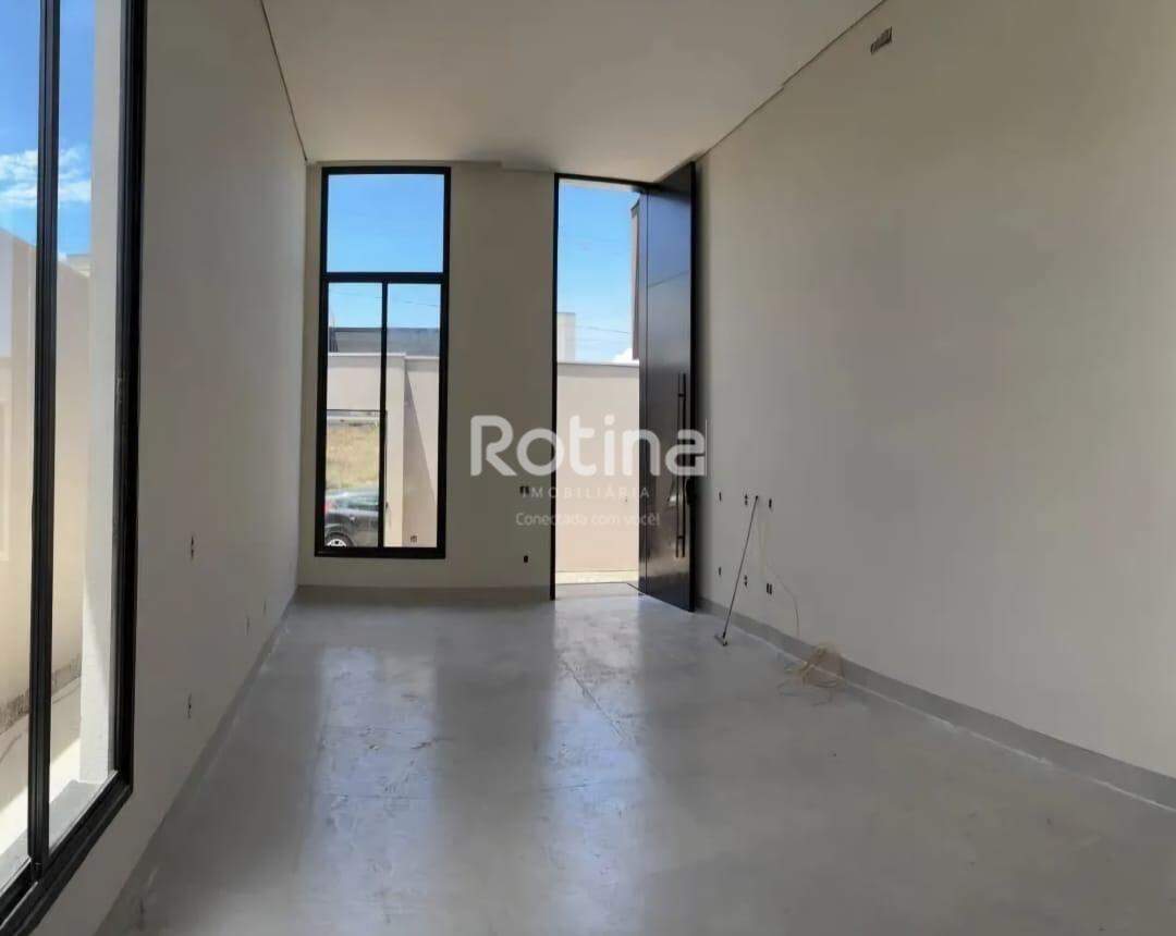 Casa à venda, 3 quartos em Uberlândia no bairro Grand Ville no valor de R$ 1.200.000,00 - Rotina Imobiliária: 