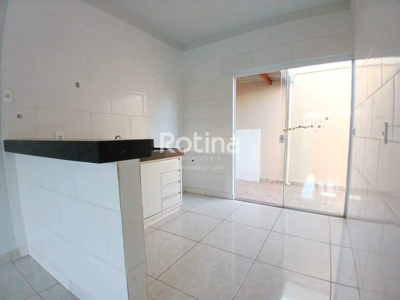 Casa para alugar, 2 quartos em Uberlândia no bairro Shopping Park no valor de R$ 1.700,00 - Rotina Imobiliária: 