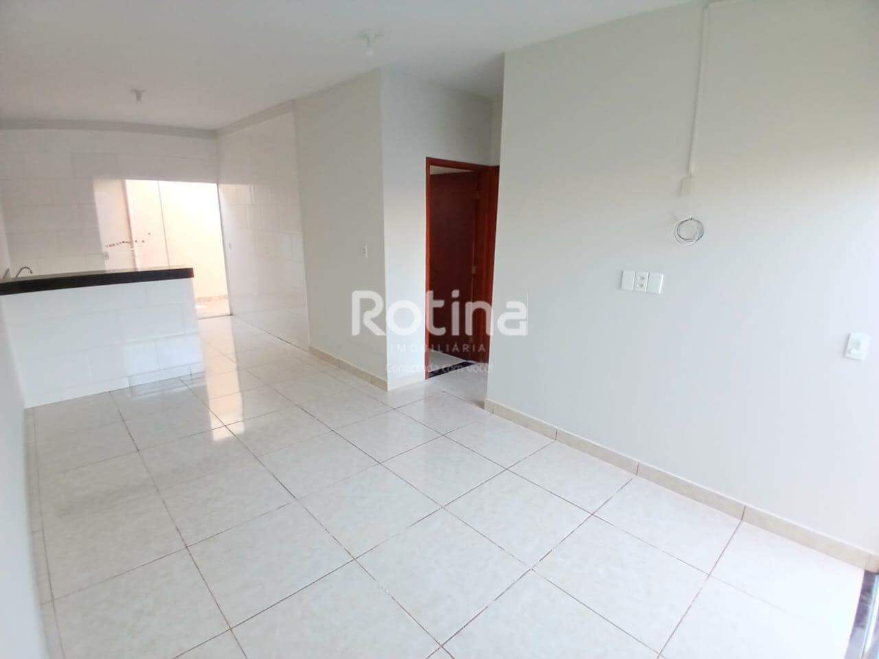 Casa para alugar, 2 quartos em Uberlândia no bairro Shopping Park no valor de R$ 1.700,00 - Rotina Imobiliária: 