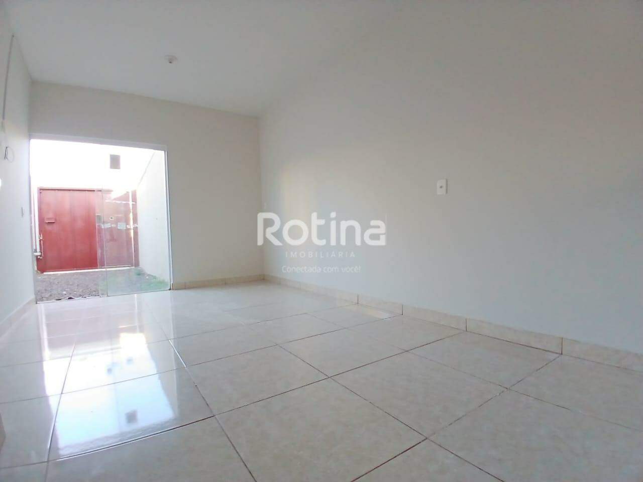 Casa para alugar, 2 quartos em Uberlândia no bairro Shopping Park no valor de R$ 1.700,00 - Rotina Imobiliária: 