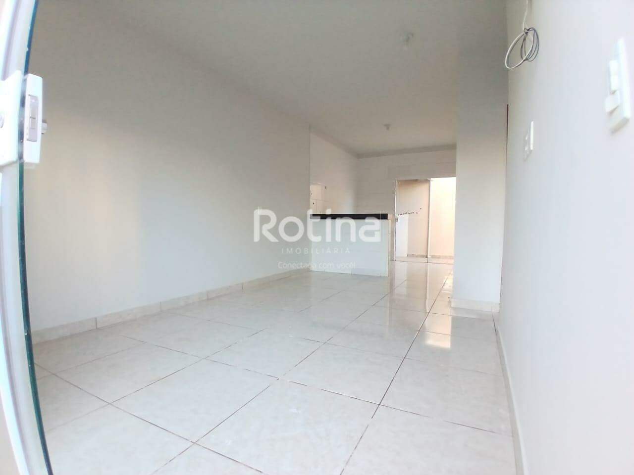 Casa para alugar, 2 quartos em Uberlândia no bairro Shopping Park no valor de R$ 1.700,00 - Rotina Imobiliária: 