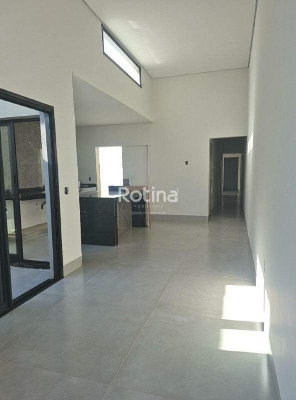 Casa à venda, 3 quartos em Uberlândia no bairro Pampulha no valor de R$ 500.000,00 - Rotina Imobiliária: 