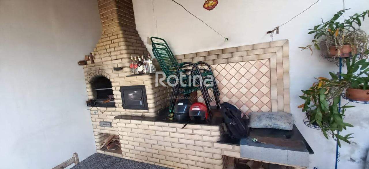 Casa à venda, 2 quartos em Uberlândia no bairro Jaraguá no valor de R$ 300.000,00 - Rotina Imobiliária: 