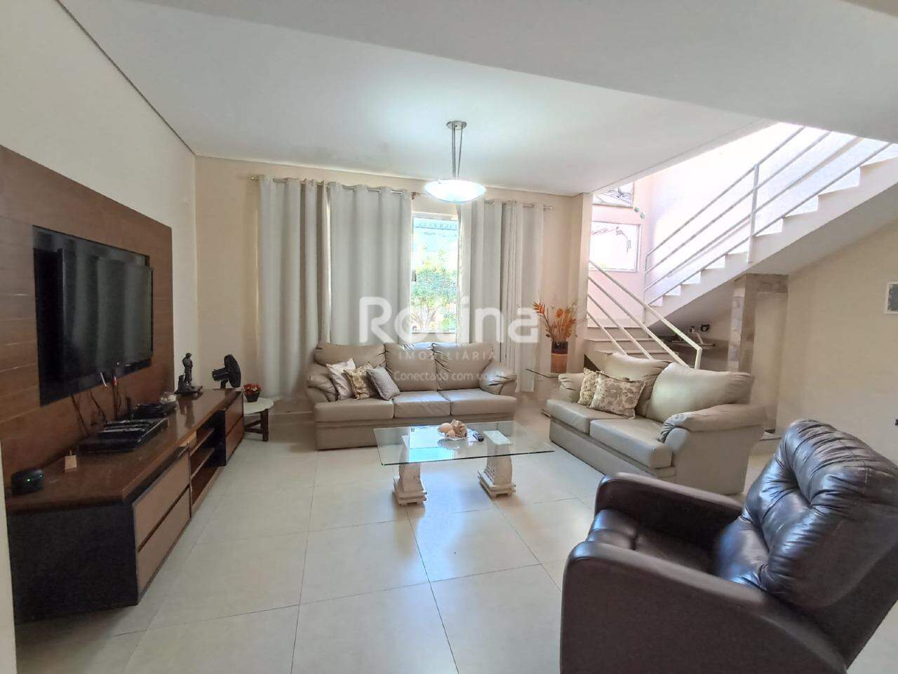 Casa Comercial à venda, 6 quartos em Uberlândia no bairro Martins no valor de R$ 2.200.000,00 - Rotina Imobiliária: 