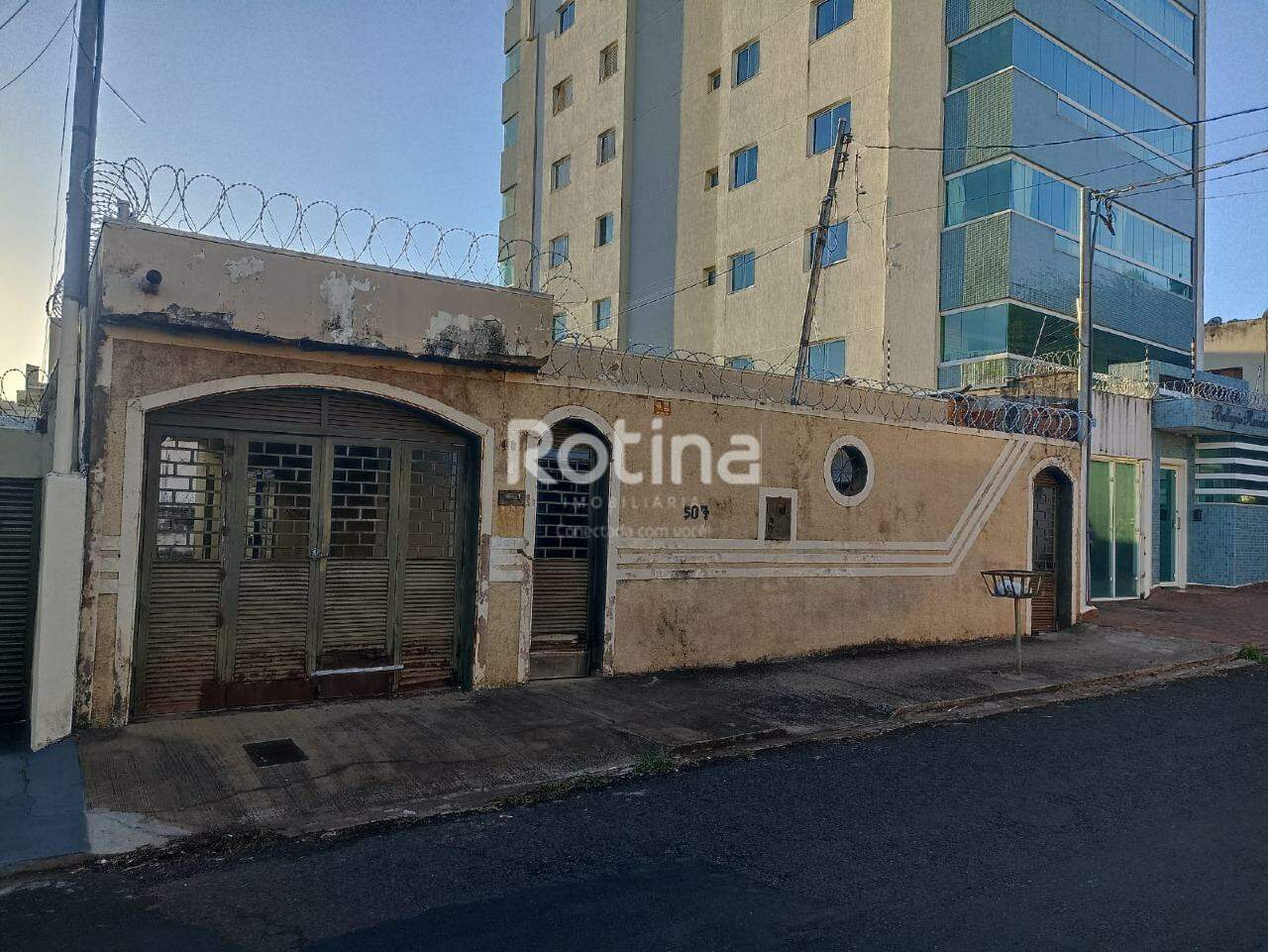 Terreno à venda, em Uberlândia no bairro Saraiva no valor de R$ 400.000,00 - Rotina Imobiliária: 