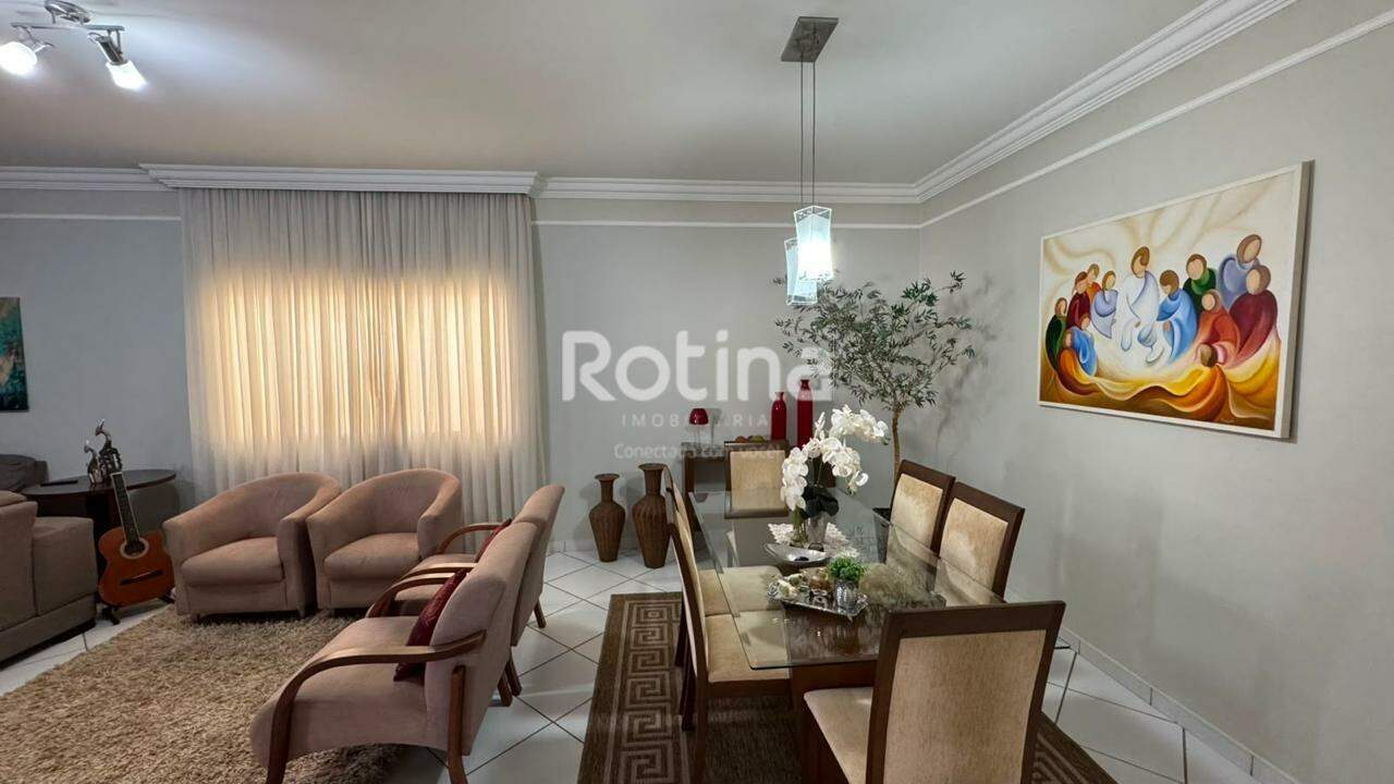 Casa à venda, 3 quartos em Uberlândia no bairro Segismundo Pereira no valor de R$ 787.000,00 - Rotina Imobiliária: 