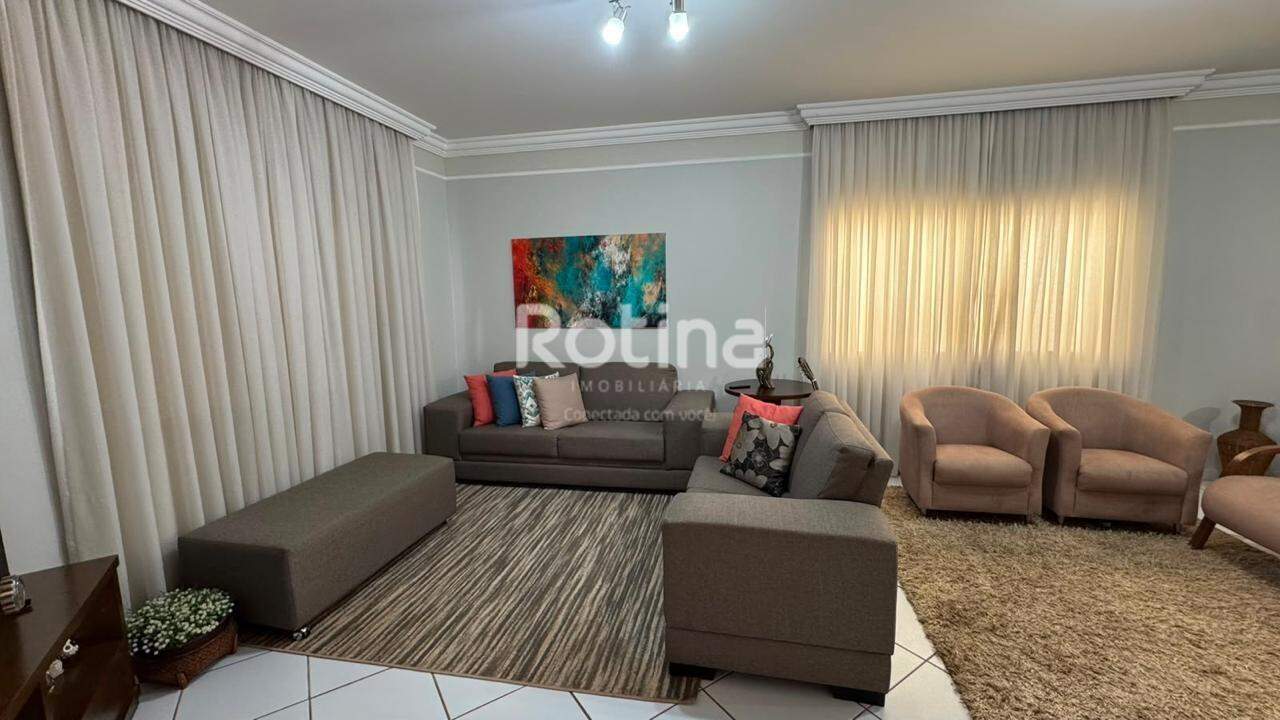 Casa à venda, 3 quartos em Uberlândia no bairro Segismundo Pereira no valor de R$ 787.000,00 - Rotina Imobiliária: 