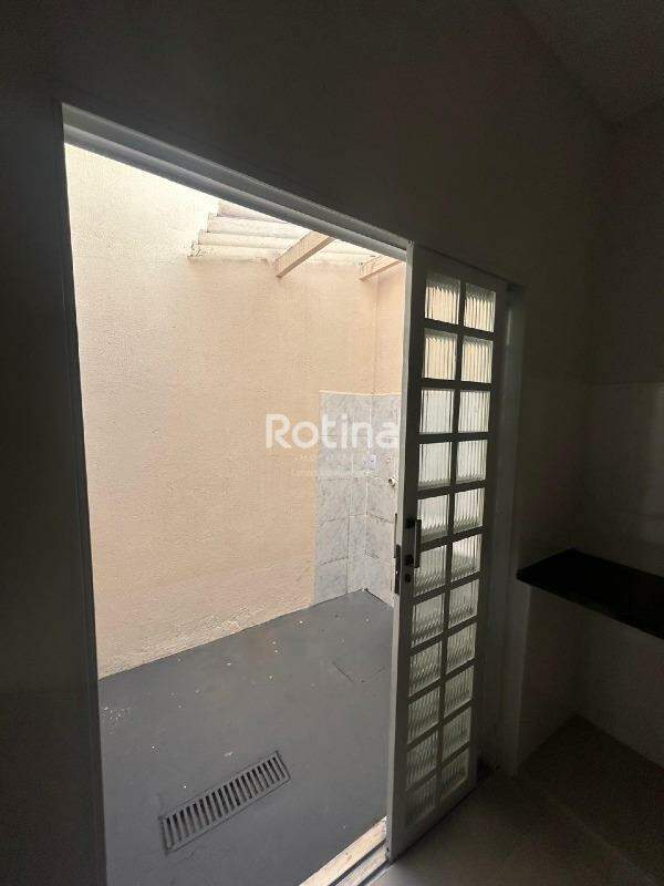 Casa à venda, 1 quarto em Uberlândia no bairro Segismundo Pereira no valor de R$ 230.000,00 - Rotina Imobiliária: 