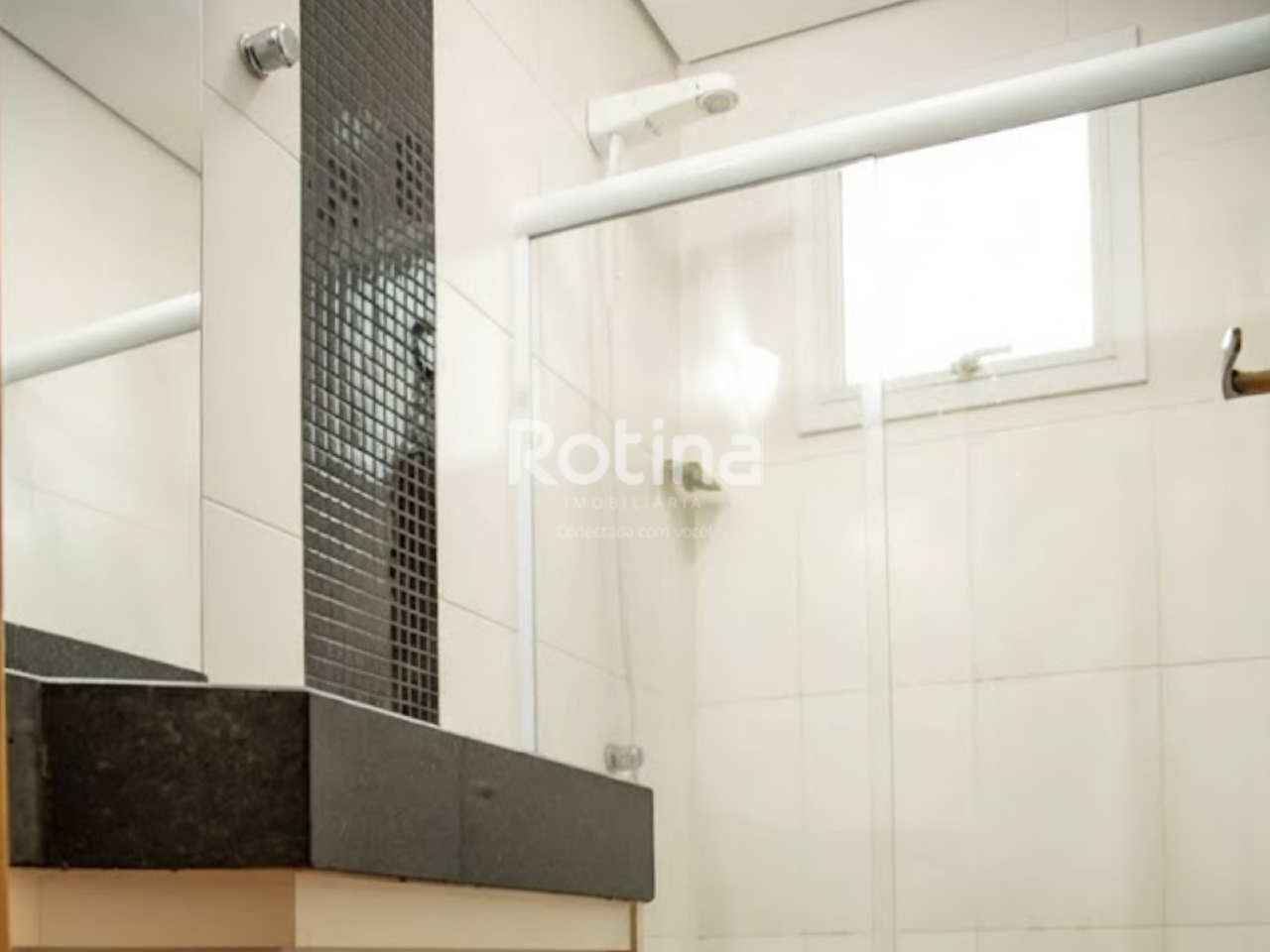 Apartamento à venda, 2 quartos em Uberlândia no bairro Santa Mônica no valor de R$ 240.000,00 - Rotina Imobiliária: 
