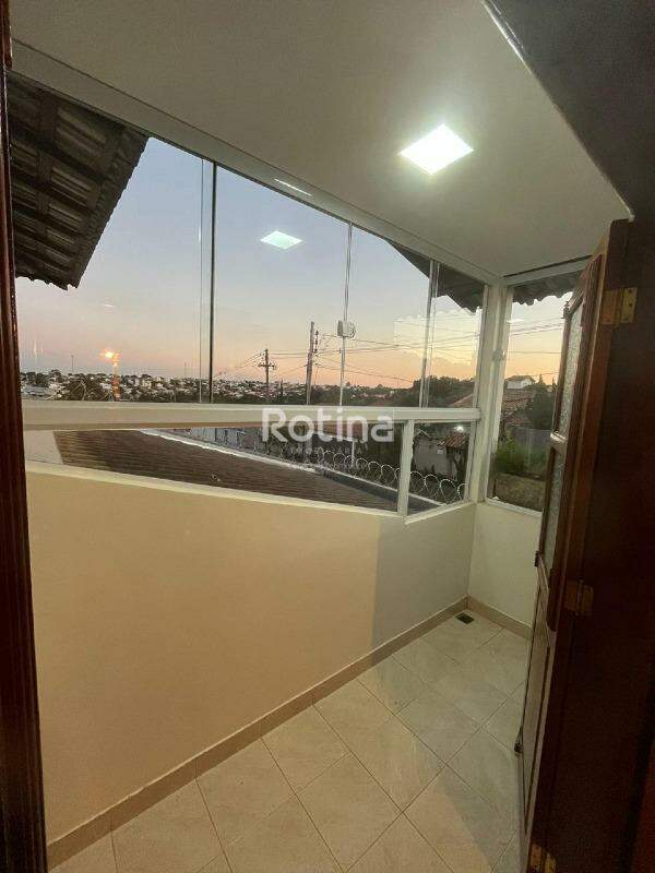 Casa à venda, 4 quartos em Uberlândia no bairro Cidade Jardim no valor de R$ 900.000,00 - Rotina Imobiliária: 