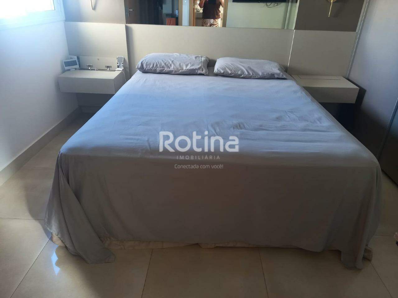 Apartamento à venda, 3 quartos em Uberlândia no bairro Santa Mônica no valor de R$ 750.000,00 - Rotina Imobiliária: 