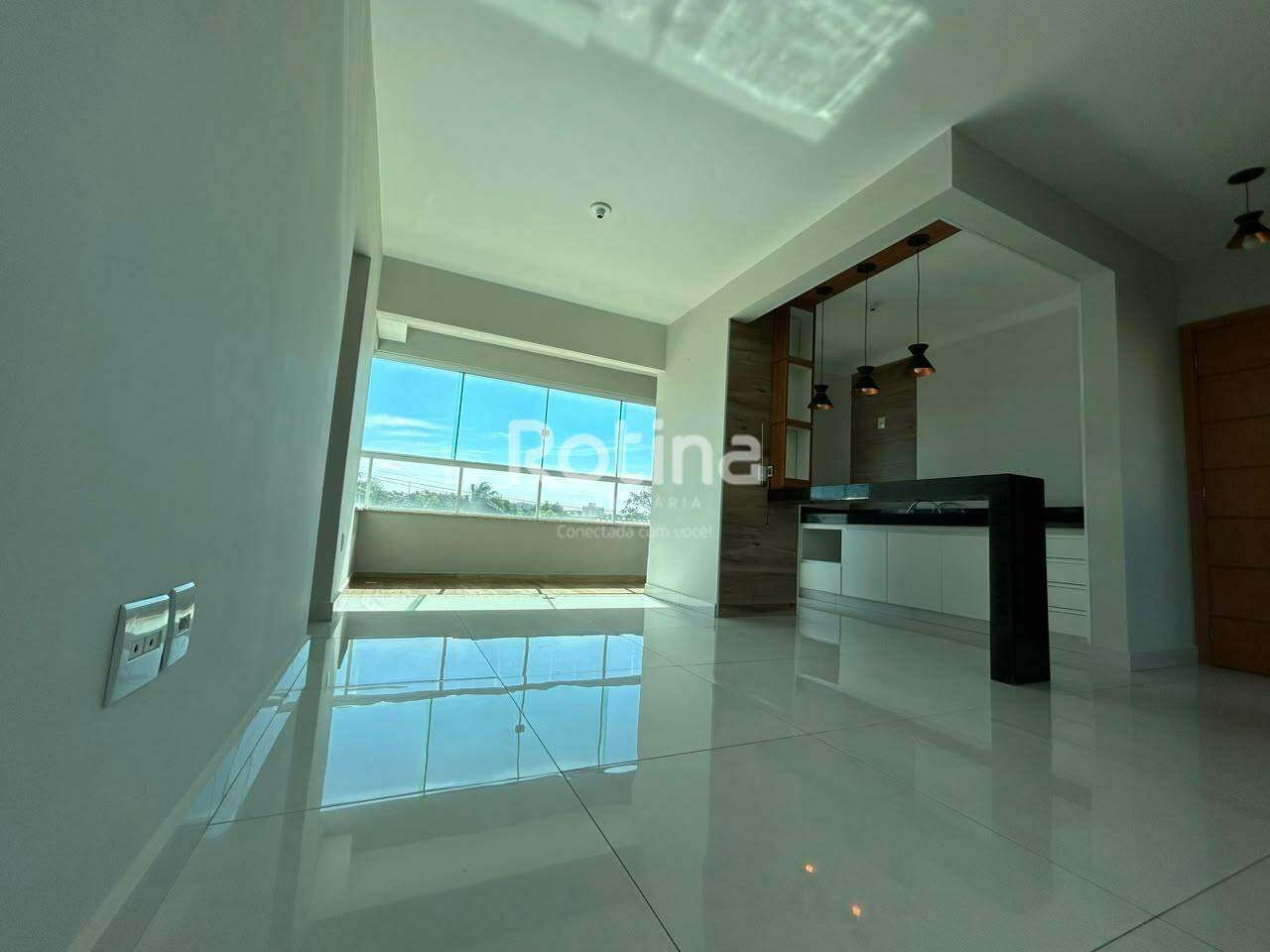 Apartamento para alugar, 2 quartos em Uberlândia no bairro Santa Mônica no valor de R$ 1.650,00 - Rotina Imobiliária: 