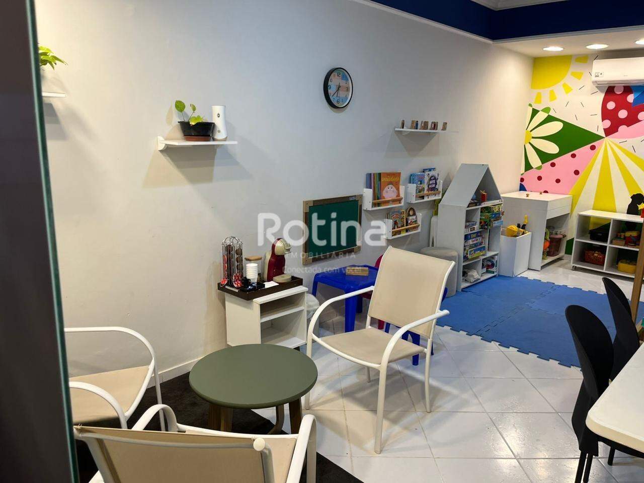 Sala à venda, em Uberlândia no bairro Saraiva no valor de R$ 80.000,00 - Rotina Imobiliária: 