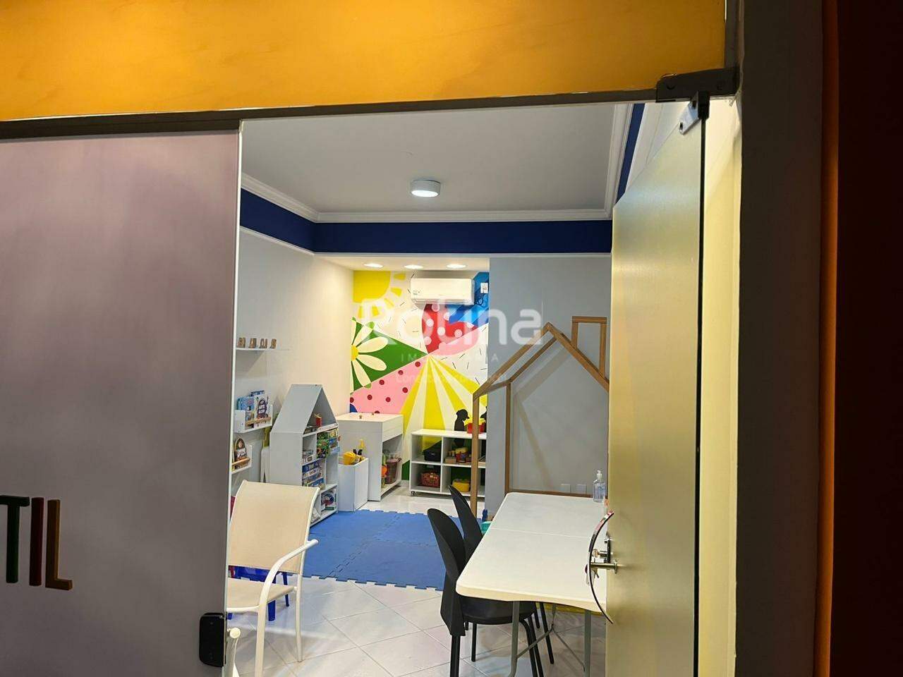 Sala à venda, em Uberlândia no bairro Saraiva no valor de R$ 80.000,00 - Rotina Imobiliária: 